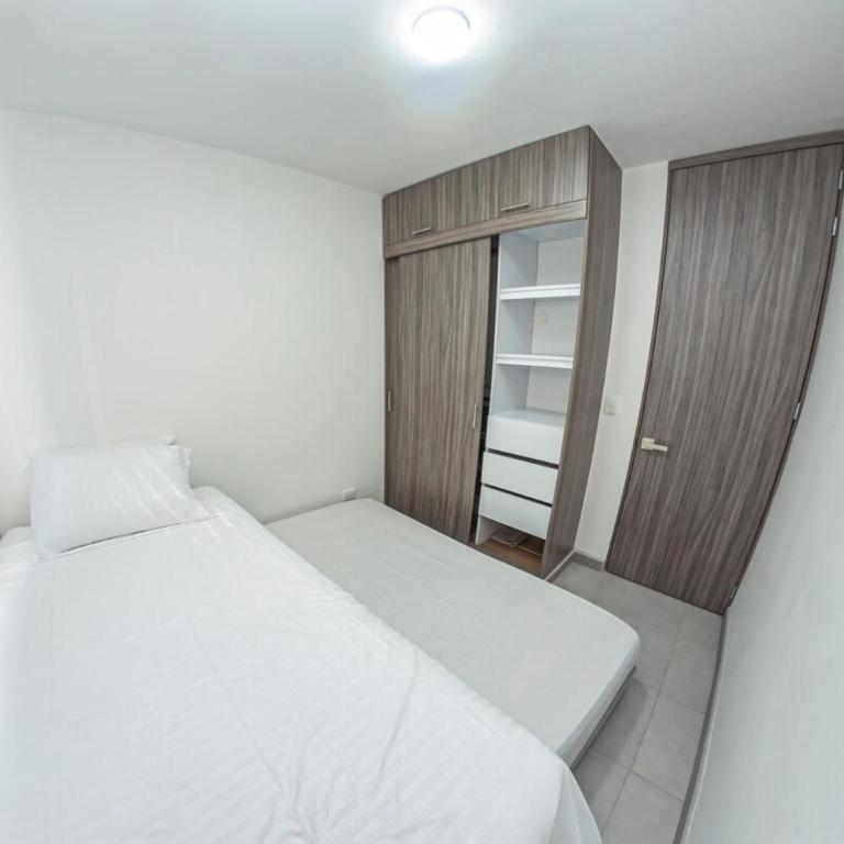 Apartamento cerca al Mar y a el Centro Histórico - Three-Bedroom Apartment - 8