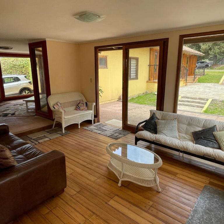 Casa Acogedora con piscina, quincho y sala de juegos en Santo Domingo - Four-Bedroom House - 18