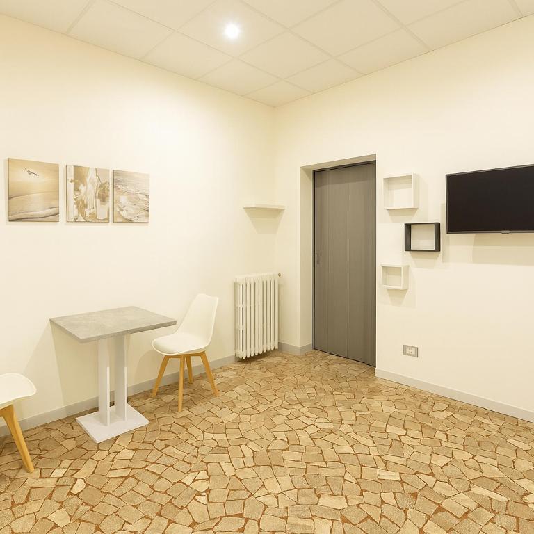 Fiera Village Rooms - Camera Matrimoniale con Bagno Privato - 4