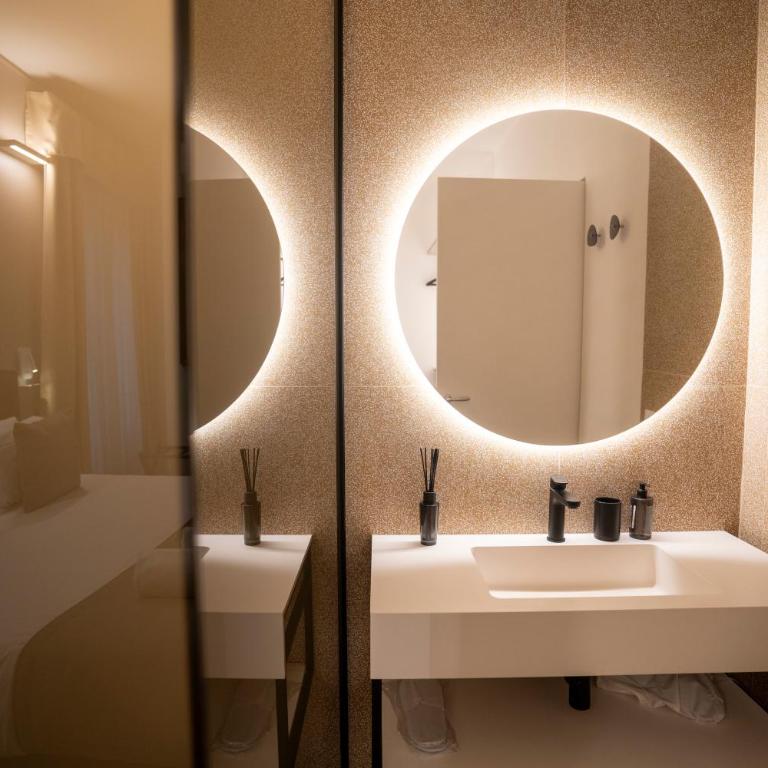 Cicerone's Luxury Suites - Camera Matrimoniale Superior - 1