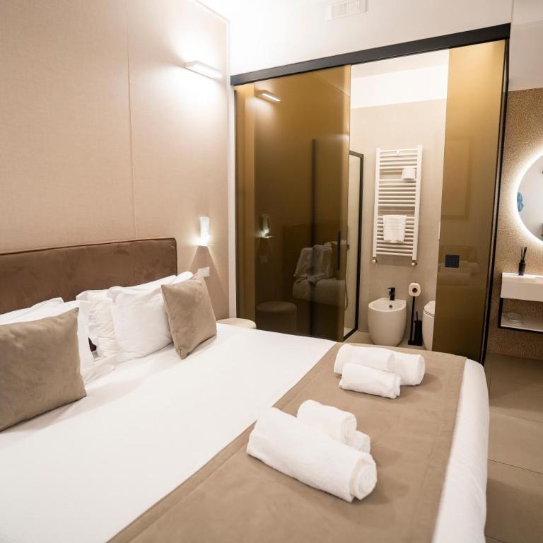 Cicerone's Luxury Suites - Camera Matrimoniale Superior - 2