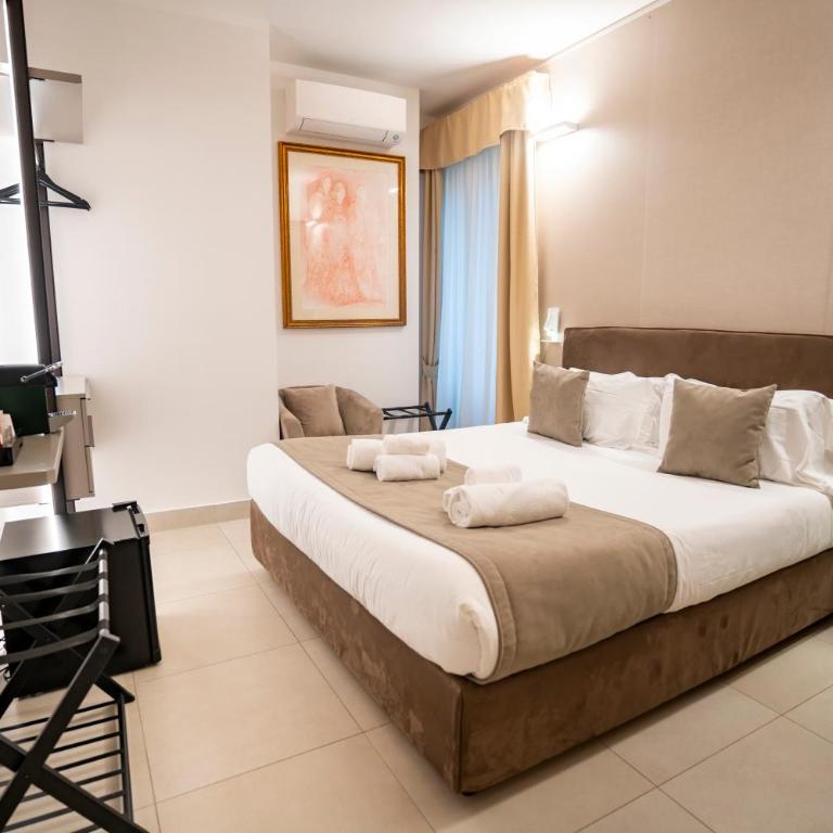 Cicerone's Luxury Suites - Camera Matrimoniale Superior - 5