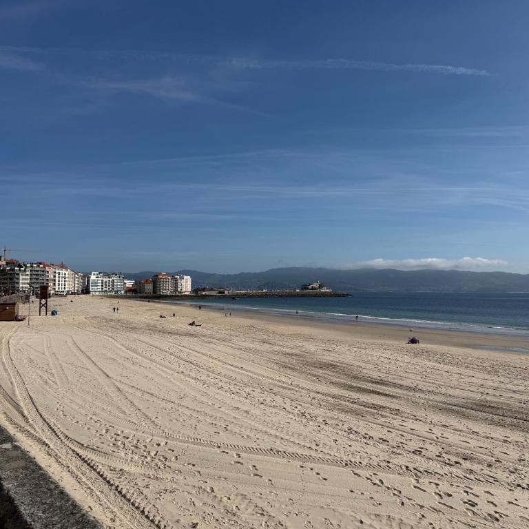 Apartamento en 1ª línea de Playa Silgar con ubicación perfecta y parking privado - Apartamento de 2 dormitorios - 22