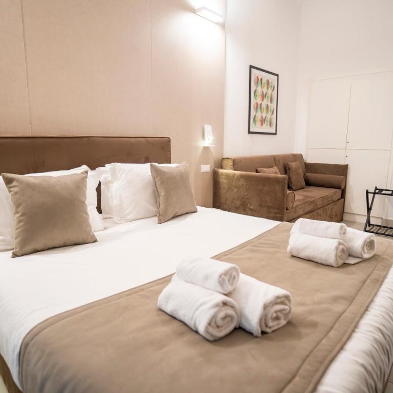 Cicerone's Luxury Suites - Camera Matrimoniale Deluxe - 1