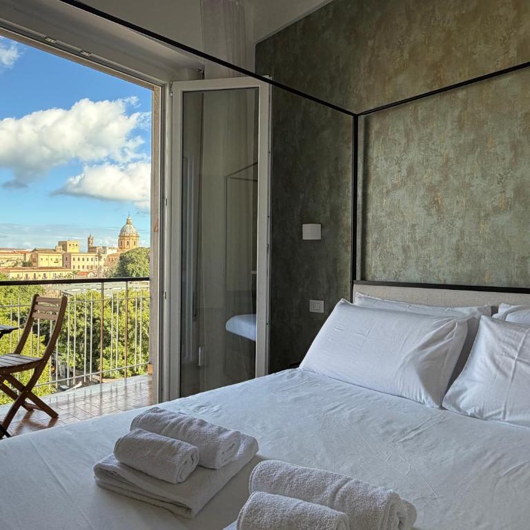Cinquantotto Cozy Rooms - Quadruple Room with Balcony - 1