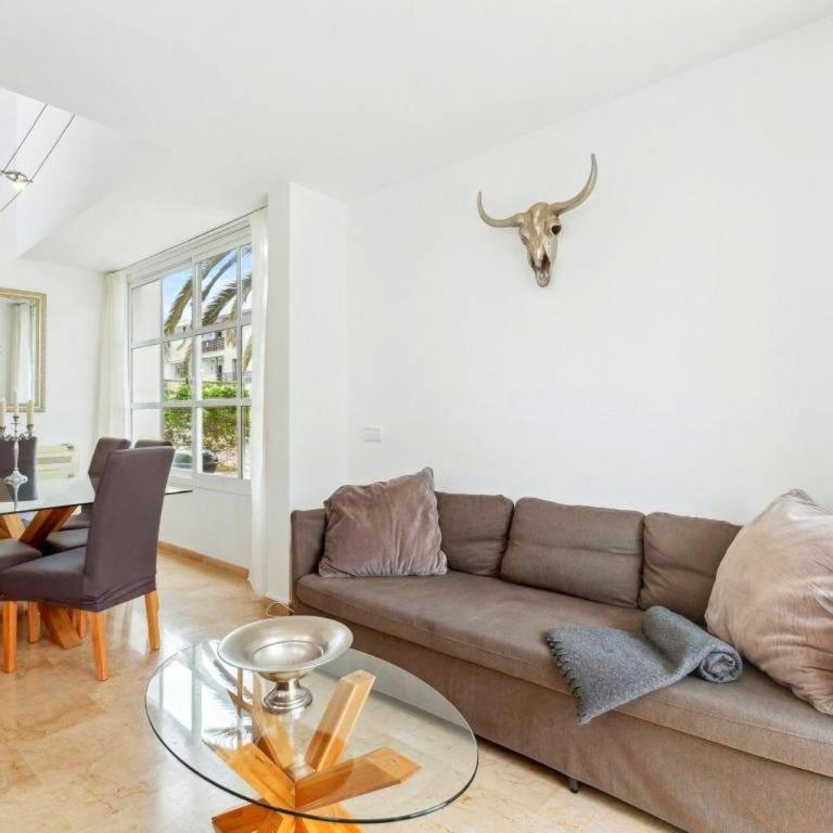 Familienfreundliches charmantes Ferienhaus mit Grill, Terrasse und Garten - Four-Bedroom House - 2