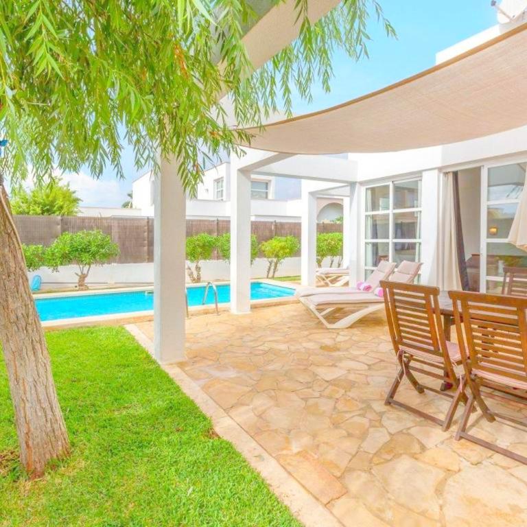 Familienfreundliches charmantes Ferienhaus mit Grill, Terrasse und Garten - Four-Bedroom House - 7