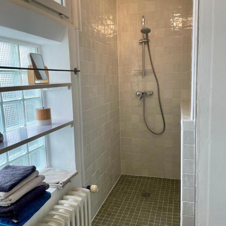 Maison avec terrasse à Arles, Provence - Three-Bedroom House - 24