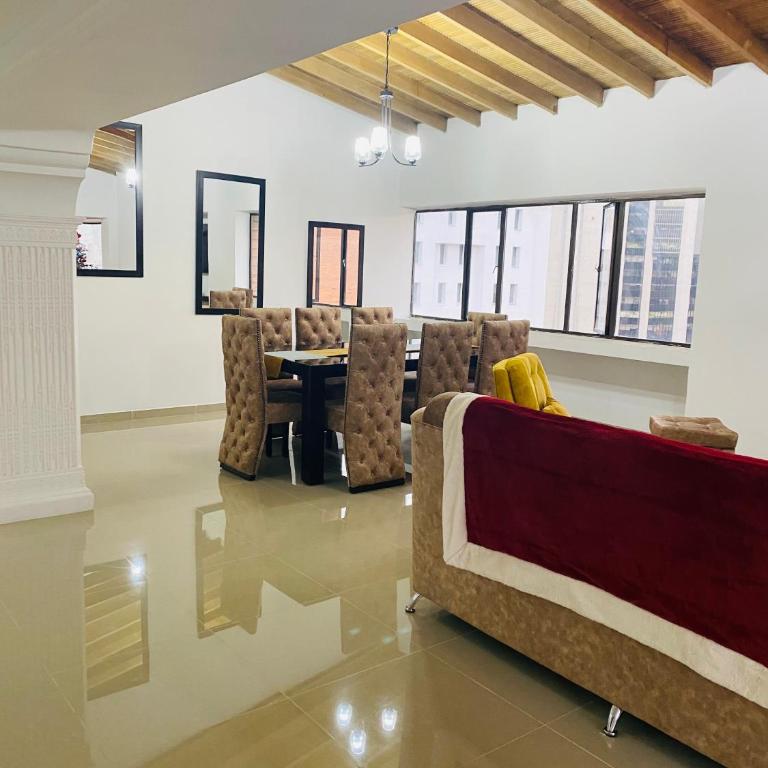 Stunning Luxury Penthouse Long term rental only - Apartment - 1