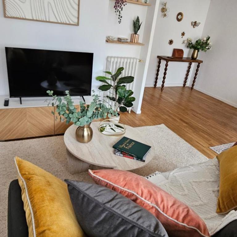 Appartement centre ville, 3 chambres, refait à neuf - Apartamento de 3 dormitorios con balcón - 2