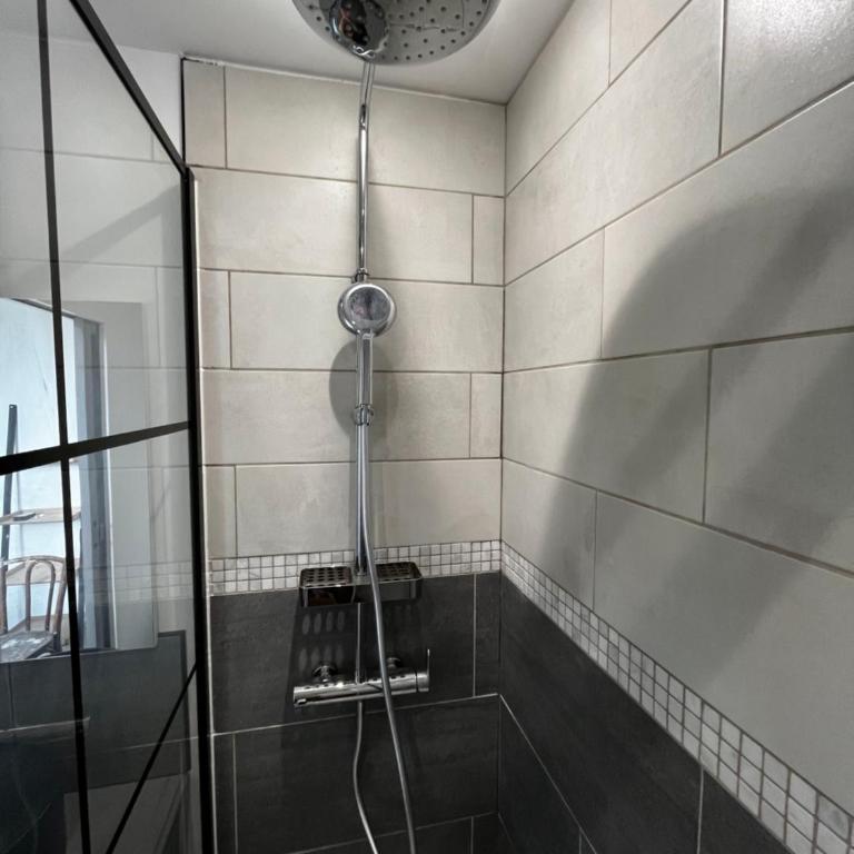 Charmant Studio proche Centre Ville et Gare - Apartment mit 1 Schlafzimmer - 3