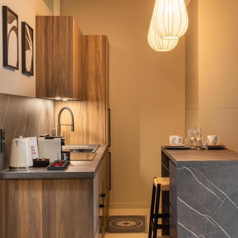Host Inn Velvy Suite - One-Bedroom Premium Apartment - 6