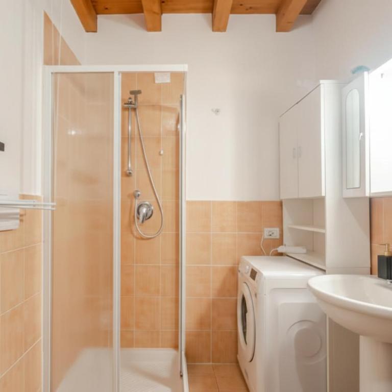La Tua Dimora nel Cuore di Brescia - Appartamento con 2 Camere da Letto - 4