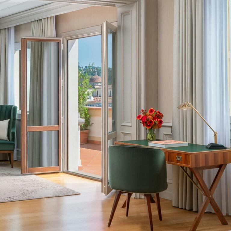 The Excelsior, a Luxury Collection Hotel, Florence - Suite King Belvedere con Terrazza e Vista Fiume - 4