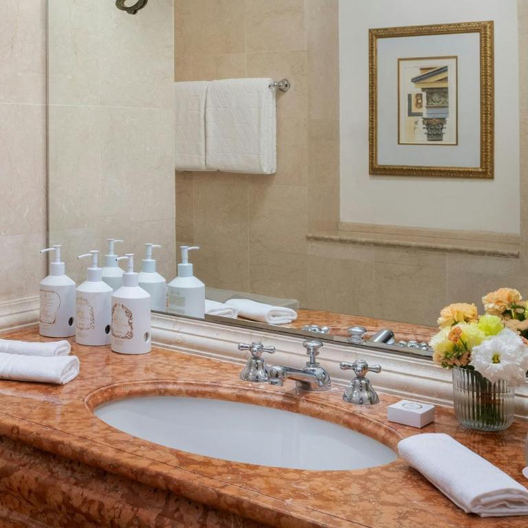 The Excelsior, a Luxury Collection Hotel, Florence - Camera King Deluxe - 3