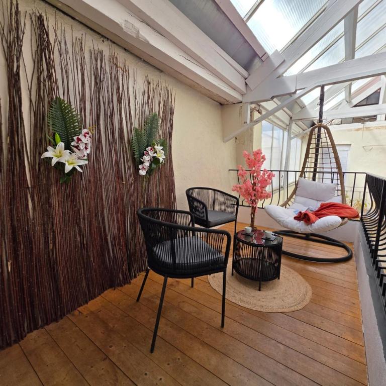 Loft Art Déco Terrasse Verrière Clim Lit king size - Appartement 2 Chambres - 40