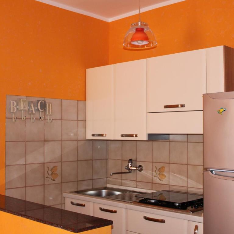 Vieste Sunrise Apartment - Two-Bedroom Deluxe Apartment with Balcony - 9