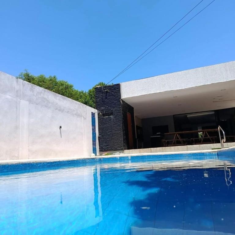 Descanso - Three-Bedroom House - 2