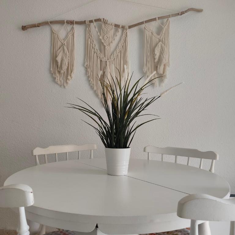 El Cisne frente al mar- Piscina y Wifi - One-Bedroom Apartment - 8