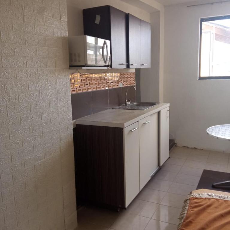 SUITE CUMBAYA Junto Reservorio - One-Bedroom Apartment - 3