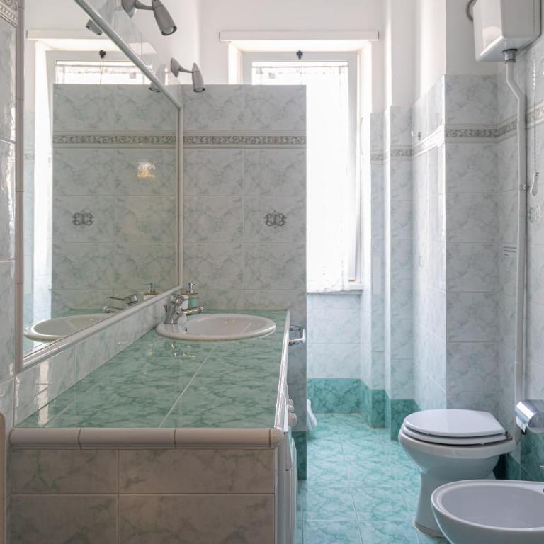 Vatican Walls Apartment - Two-Bedroom Apartment - 24