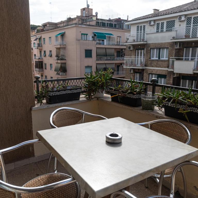 Vatican Walls Apartment - Two-Bedroom Apartment - 50