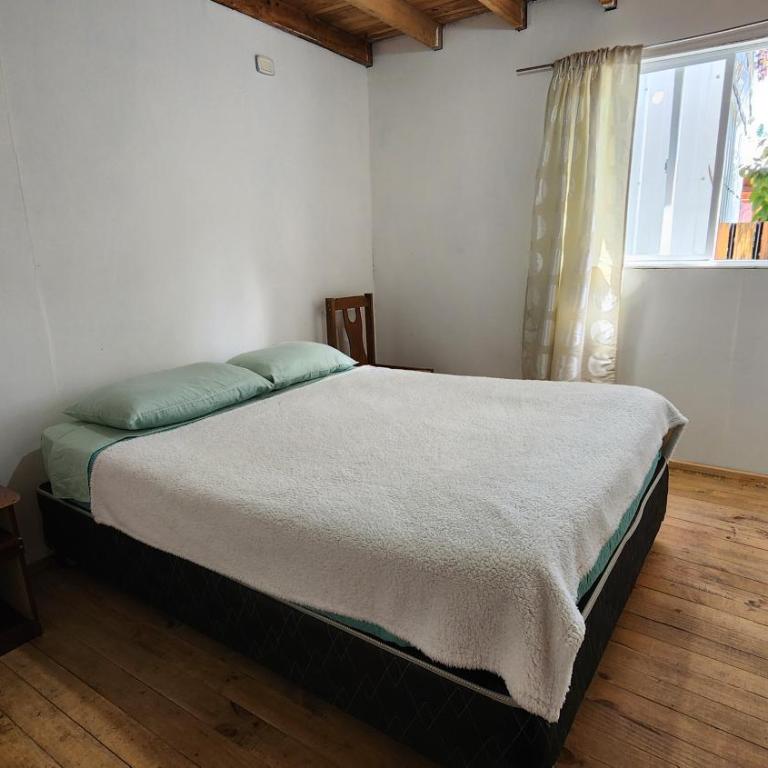 La Casa de Coke - Double Room with Shared Bathroom - 5