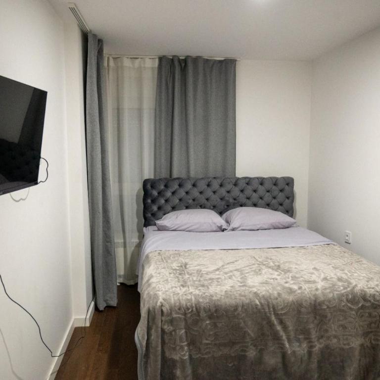 Tesla Apartment 3 - Room #1585267501 - 5