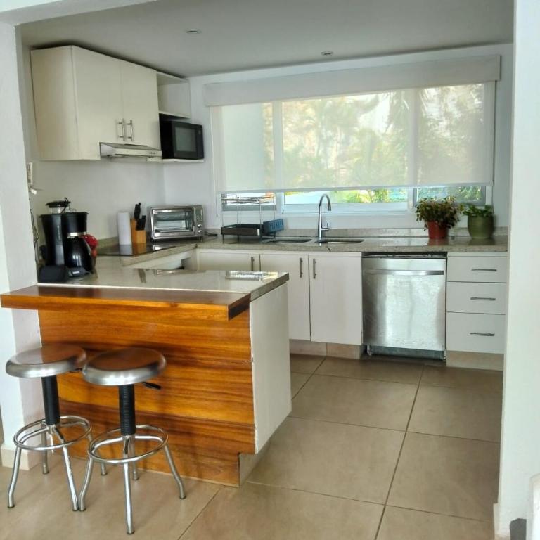 Penthouse with Beautiful View, Jacuzzi and Daily Cleaning - Apartamento - 4