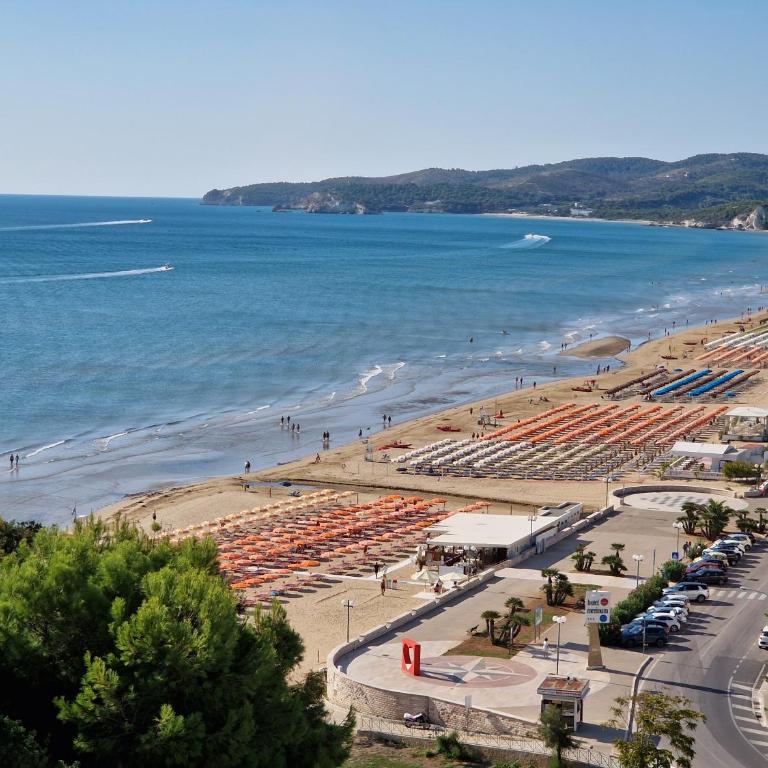 Vieste Sunrise Apartment - Two-Bedroom Deluxe Apartment with Balcony - 18