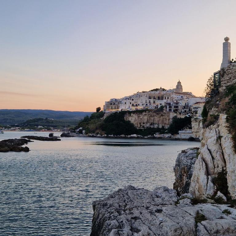 Vieste Sunrise Apartment - Two-Bedroom Deluxe Apartment with Balcony - 20
