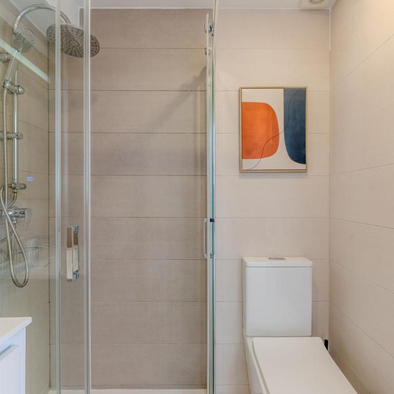 Bright and Fantastic 1H - Madrid Rio Apartment D - One-Bedroom Apartment - 12