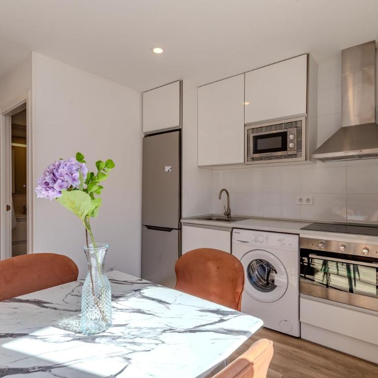 Bright and Fantastic 1H - Madrid Rio Apartment D - One-Bedroom Apartment - 10