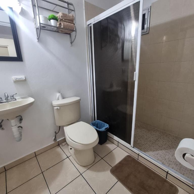 Ideal location! Apartment 2 blocks from the Malecón - Two-Bedroom Apartment - 12