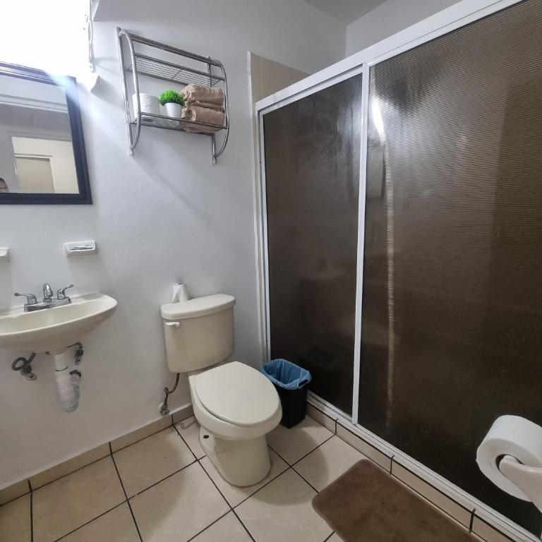 Ideal location! Apartment 2 blocks from the Malecón - Two-Bedroom Apartment - 13