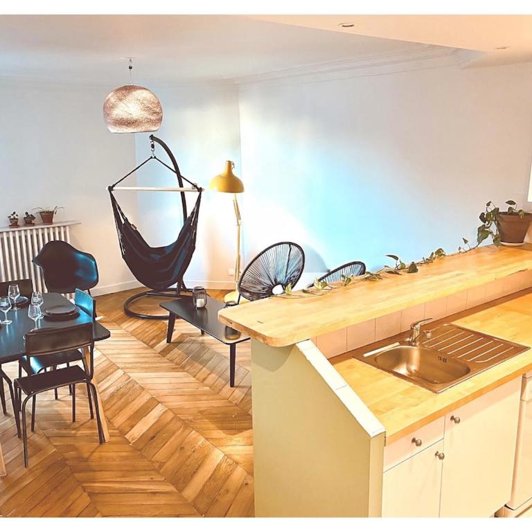 Quiet and Bright - Balcony with Montmartre View - Appartement 2 Chambres - 3