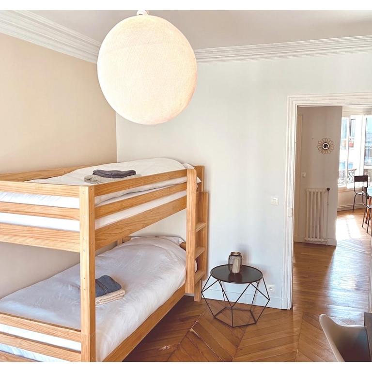 Quiet and Bright - Balcony with Montmartre View - Appartement 2 Chambres - 5