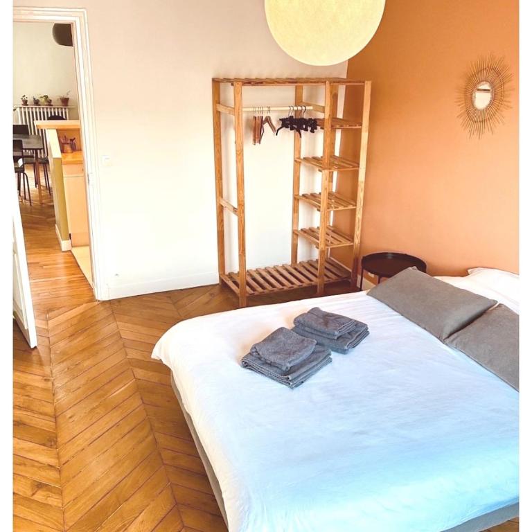 Quiet and Bright - Balcony with Montmartre View - Appartement 2 Chambres - 6