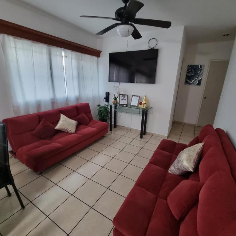 Ideal location! Apartment 2 blocks from the Malecón - Two-Bedroom Apartment - 3