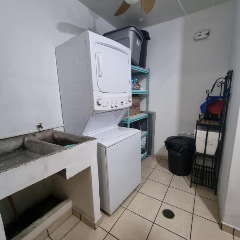 Ideal location! Apartment 2 blocks from the Malecón - Two-Bedroom Apartment - 17