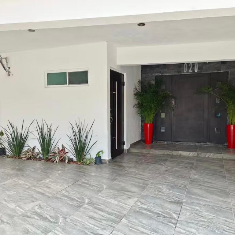 Habitacion - One-Bedroom Apartment - 3
