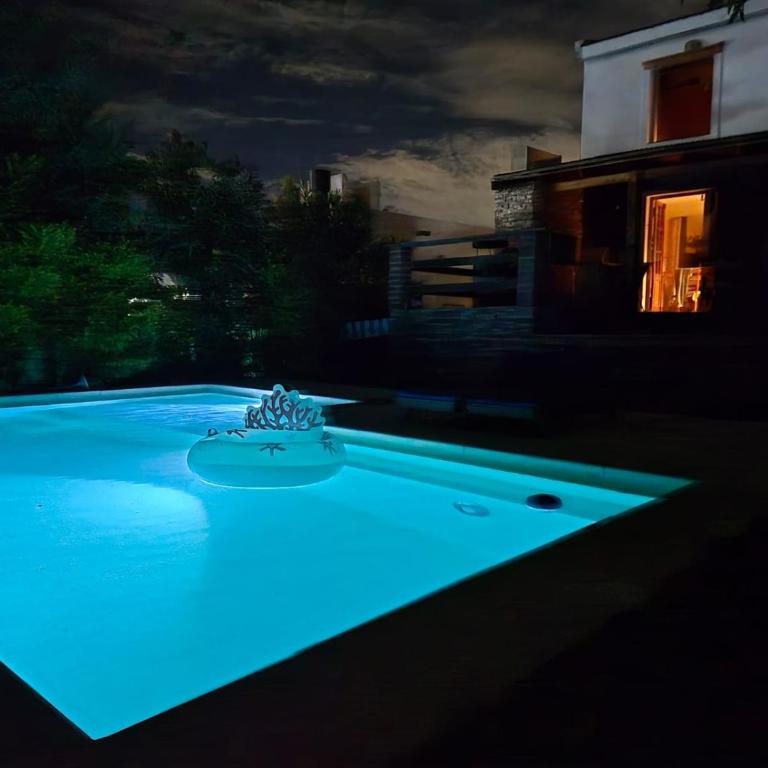 Casa con pileta en las sierras - Three-Bedroom House - 54