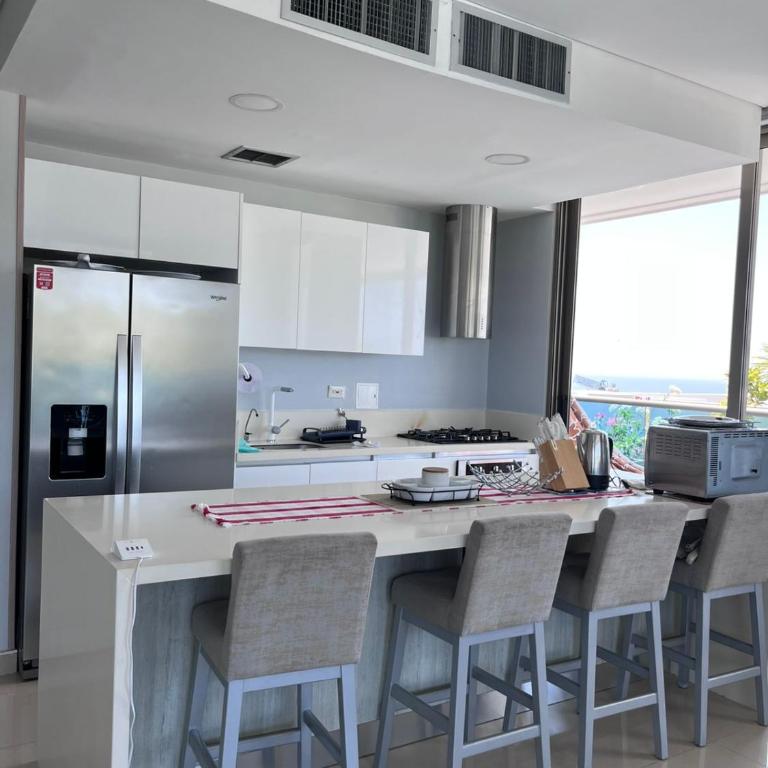 Super Lujoso - Con Cook - Vista al mar - Ideal para familias - BeachFront Property - Santa Marta Colombia - Apartamento - 5