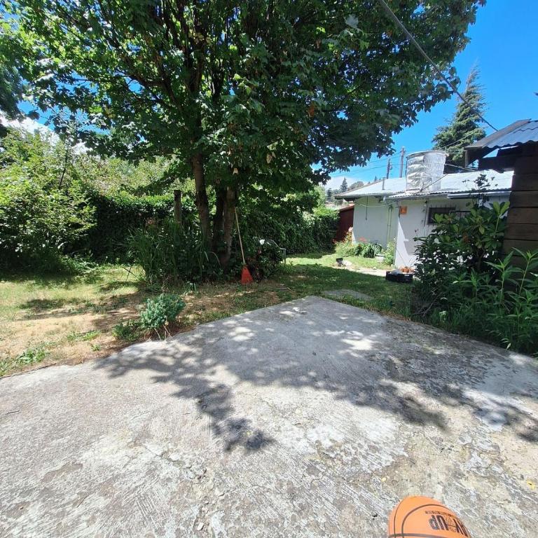 Casa amplia cerca del centro Con jardin parrilla y parking - Room #1585314801 - 12