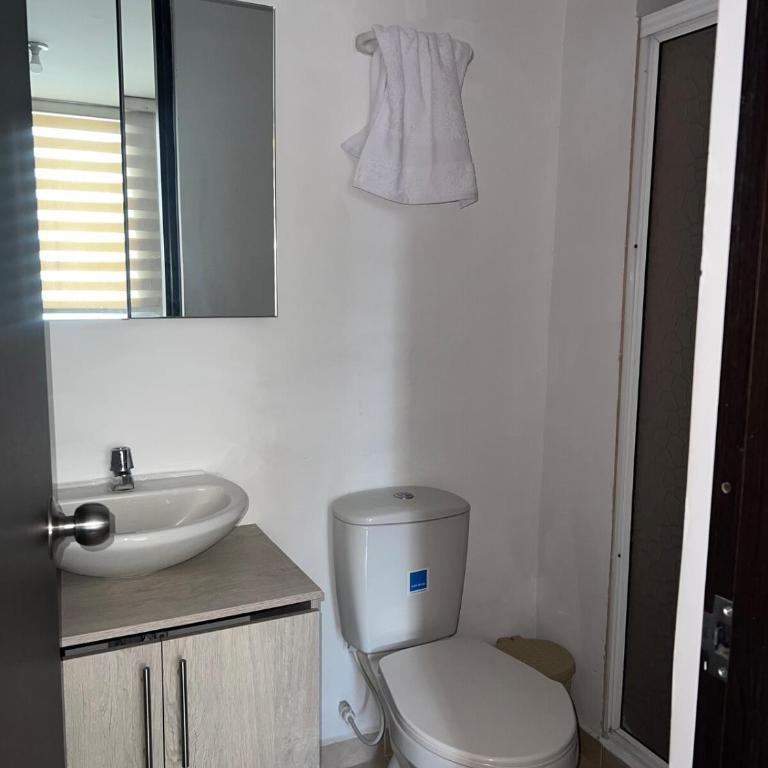 Hermoso Apartamento de 3 habitaciones, vista a la coordillera y parqueadero - Apartamento de 3 dormitorios - 4