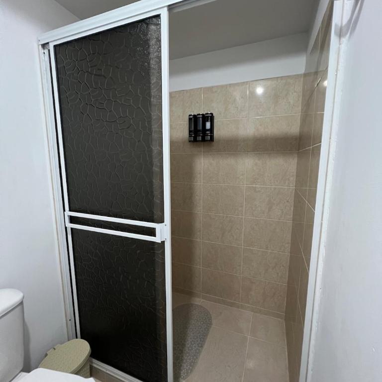 Hermoso Apartamento de 3 habitaciones, vista a la coordillera y parqueadero - Apartamento de 3 dormitorios - 10