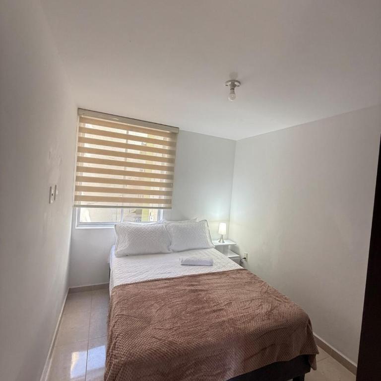 Hermoso Apartamento de 3 habitaciones, vista a la coordillera y parqueadero - Apartamento de 3 dormitorios - 16