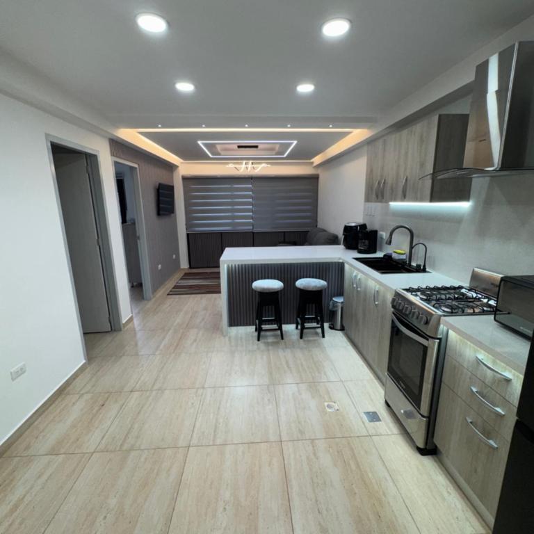 Los Marcano APT3 - Two-Bedroom Apartment - 6