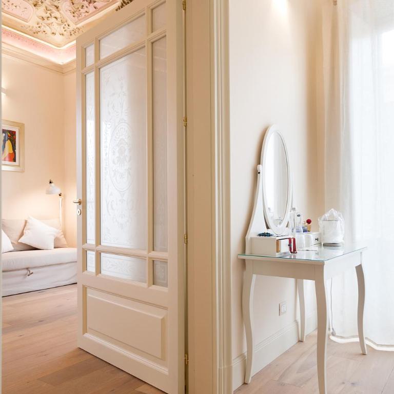 Il Leone Blu - King Suite with Balcony - 12