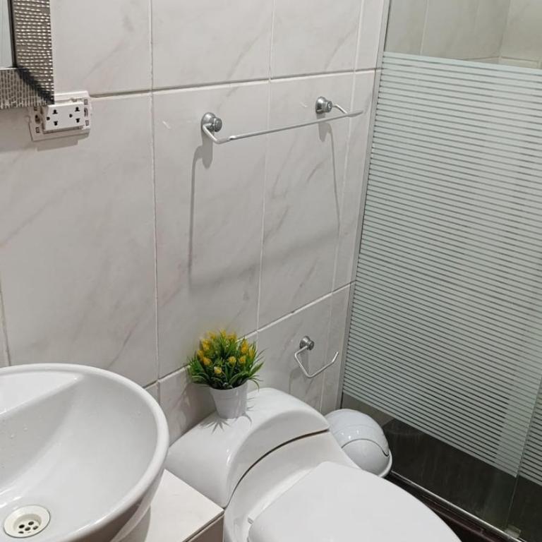 Hospedaje Dajoka's - Double Room with Private Bathroom - 9